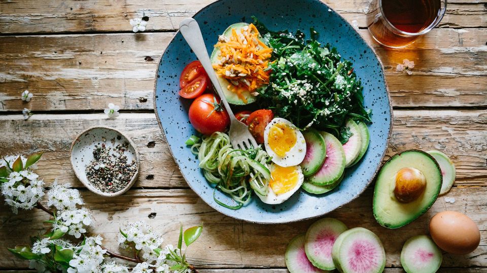 A bowl of healthy salad.