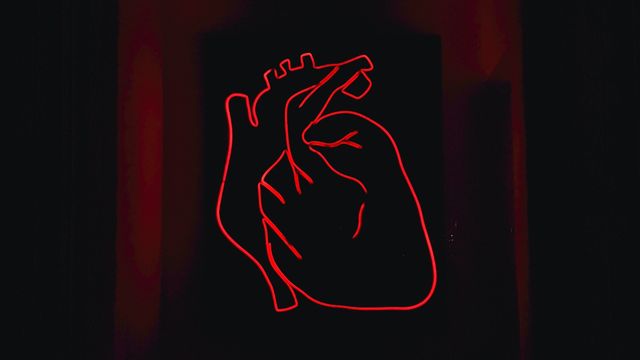 Neon heart 